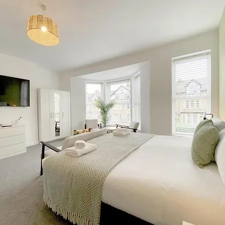 Eleven On Dragon - Boutique Rooms&studio