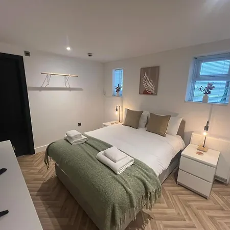 Eleven On Dragon - Boutique & Hotel